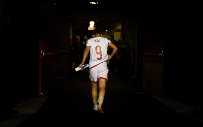 Veronica Boquete leaves the pitch after Spai's 2-1 loss to South Korea on June 17, 2015, in Ottawa. (Lars Baron/FIFA/Getty Images)
